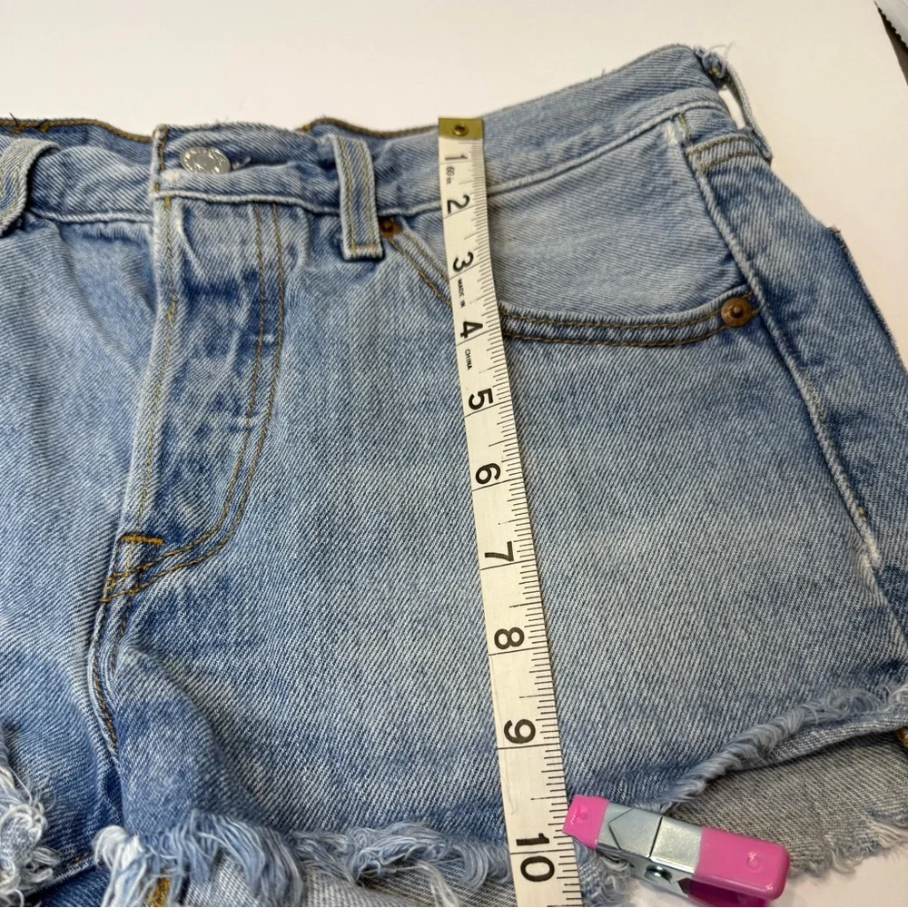 Levi's Jean Shorts Mid Rise 501 Red Tag Distressed Blue Denim Fringe Women 25 - Picture 10 of 16